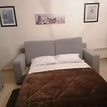 διαμερισμα με κηπο στο κεντρο Lägenhet