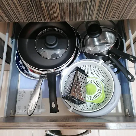 διαμερισμα με κηπο στο κεντρο Lägenhet