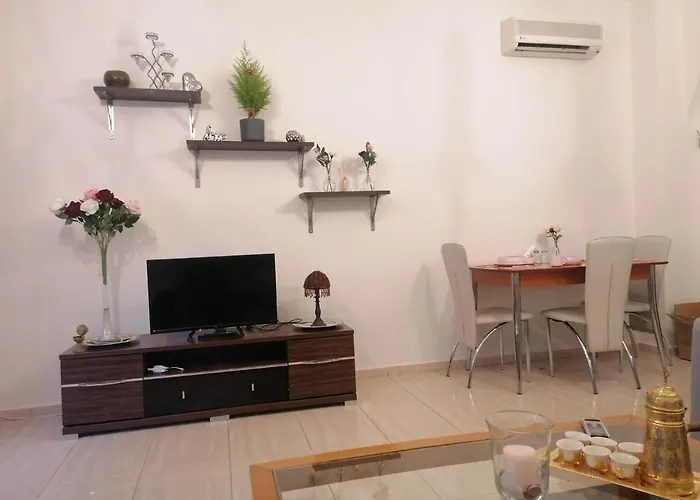 διαμερισμα με κηπο στο κεντρο * Thessaloníki