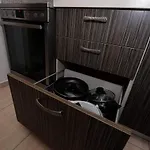 公寓 διαμερισμα με κηπο στο κεντρο 塞萨洛尼基