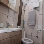 公寓 διαμερισμα με κηπο στο κεντρο *